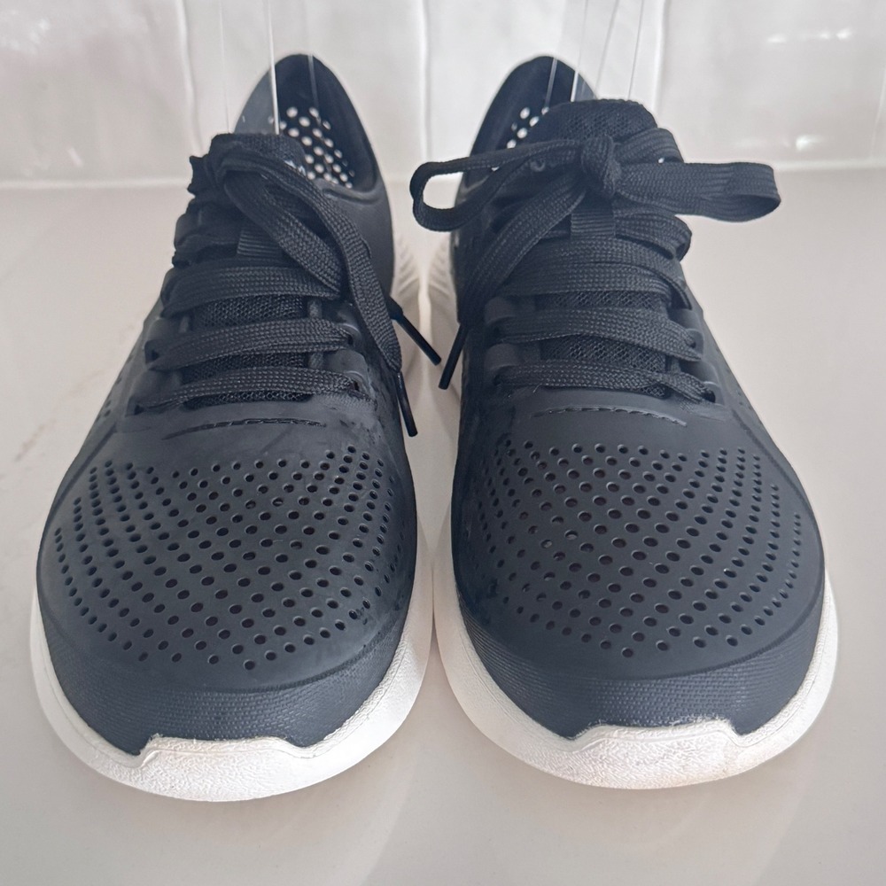 Crocs LiteRide Pacer Sneaker Womens 9 Black White Comfort Lace Up Lightweight - Picture 7 of 9